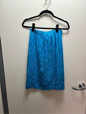 Vintage 100% silk Blue Patterned Satin Midi Skirt (0055)